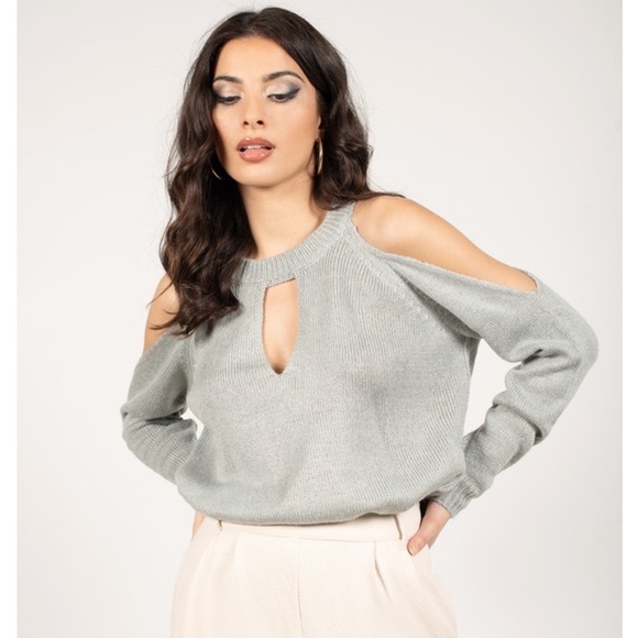 Cold shoulder sweater - Picture 3 of 3